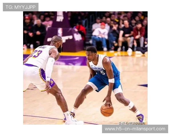 斯马特关键时刻稳住局面，湖人后场支柱显威