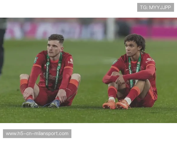 罗伯逊合同进入关键期，热刺向利物浦递交报价，罗伯逊加盟利物浦